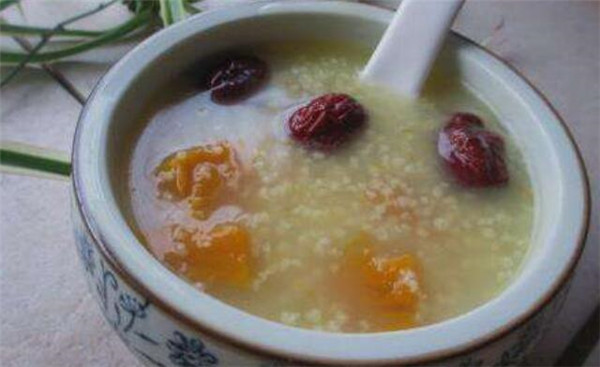 红枣小米粥不能吃人群,小米粥的功效与作用