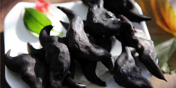 菱角可以生吃吗，生菱角怎么剥皮