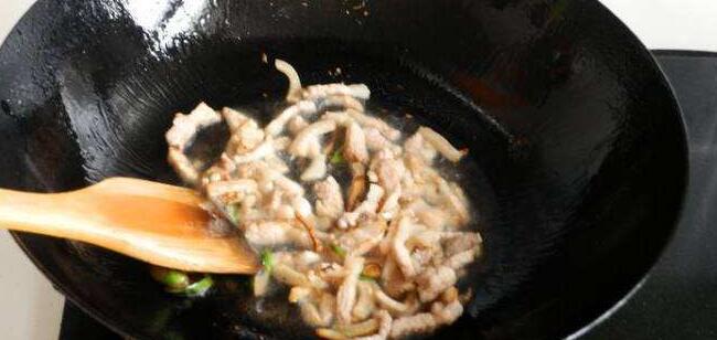茭白炒肉丝怎么炒好吃，茭白炒肉丝的做法窍门