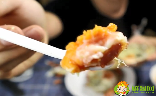 面包蟹蟹膏是灰色的吗,面包蟹蟹膏边上白色可以吃吗