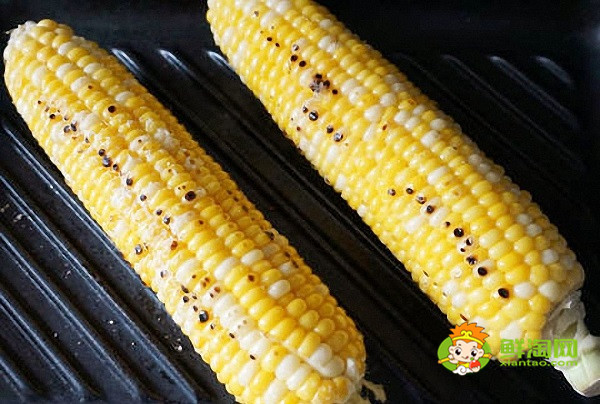 烤箱烤玉米为什么要裹锡纸，烤箱烤玉米刷什么油