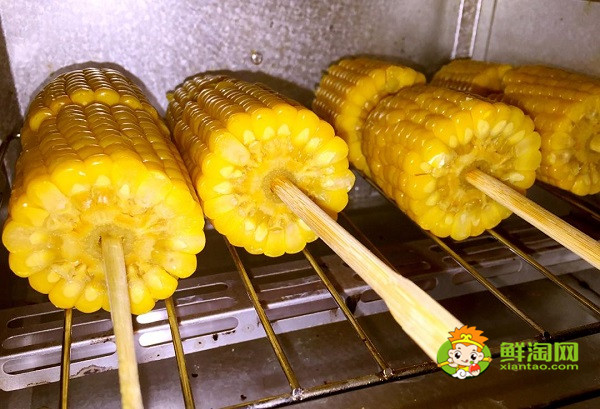 烤箱烤玉米为什么要裹锡纸，烤箱烤玉米刷什么油